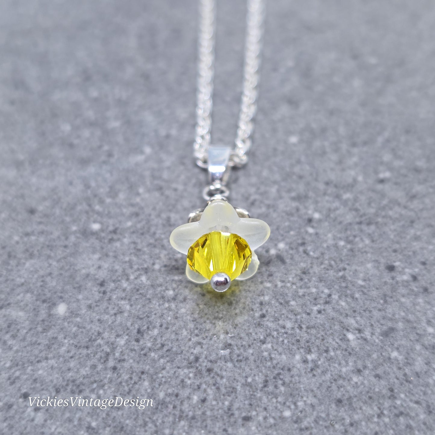 Family Birthstone Flower Necklace with a Choice of Chains, Personalised Jewelry, Special Occasion, Multi Birth Month, PRIMERO Crystals®