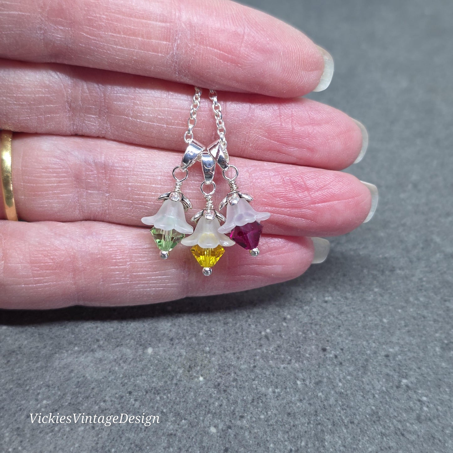 Family Birthstone Flower Necklace with a Choice of Chains, Personalised Jewelry, Special Occasion, Multi Birth Month, PRIMERO Crystals®