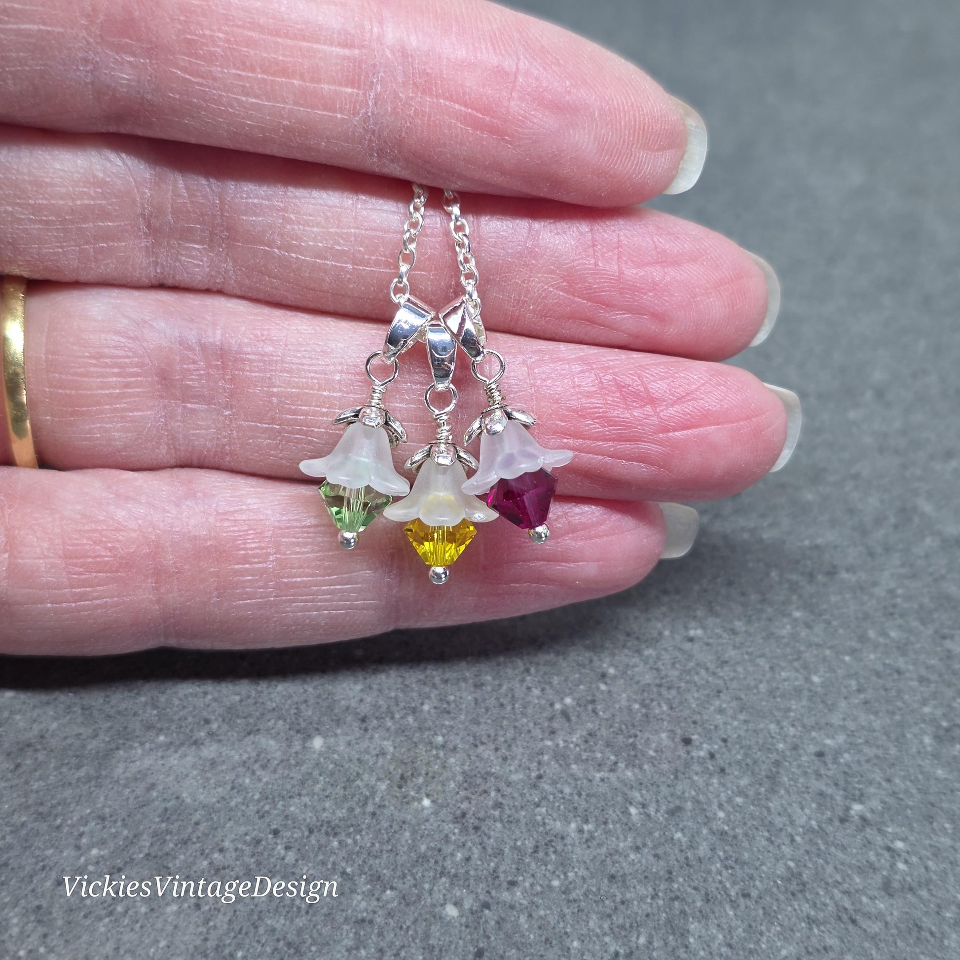 Family Birthstone Flower Necklace with a Choice of Chains, Personalised Jewelry, Special Occasion, Multi Birth Month, PRIMERO Crystals®