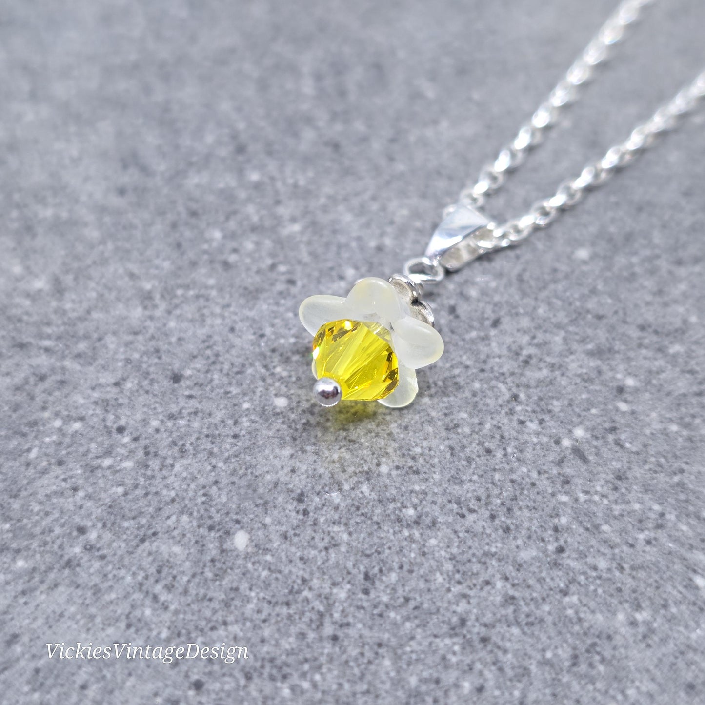 Family Birthstone Flower Necklace with a Choice of Chains, Personalised Jewelry, Special Occasion, Multi Birth Month, PRIMERO Crystals®