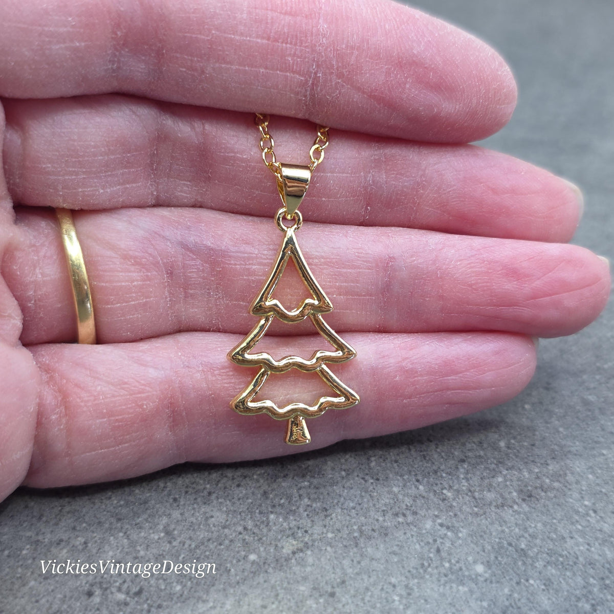 Christmas Tree Necklace