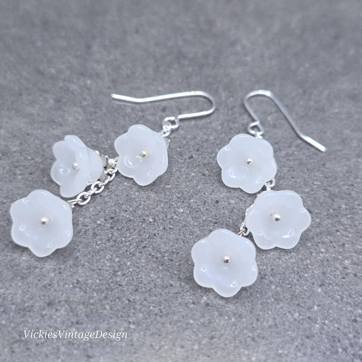 Flower Earrings, Hypoallergenic Ear Wires, white Earrings, Boho Jewelry, Glass Jewelry, Simple Vintage Earrings