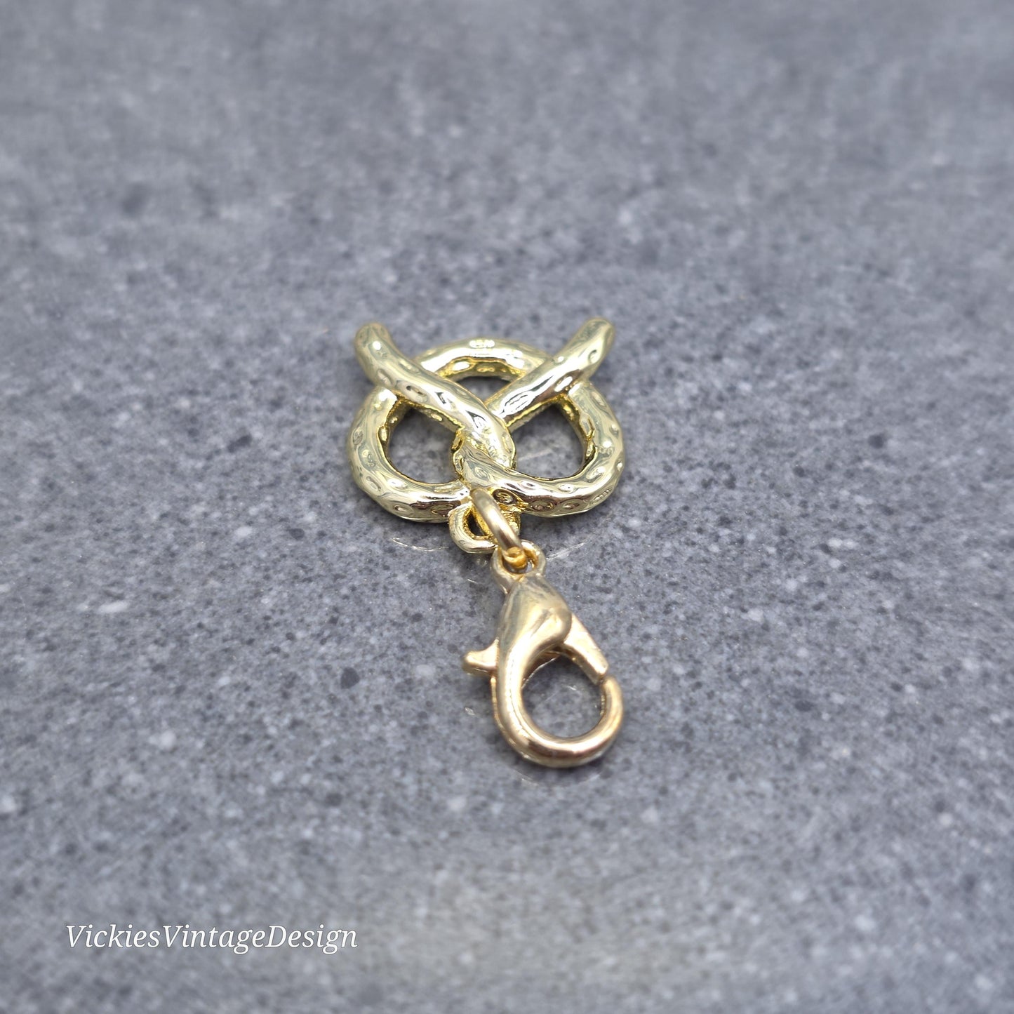 Pretzel Clip on Charm with Gold Lobster Clasp, Brass, Nickel Free, Stitch Marker, Zipper, Planner Charm