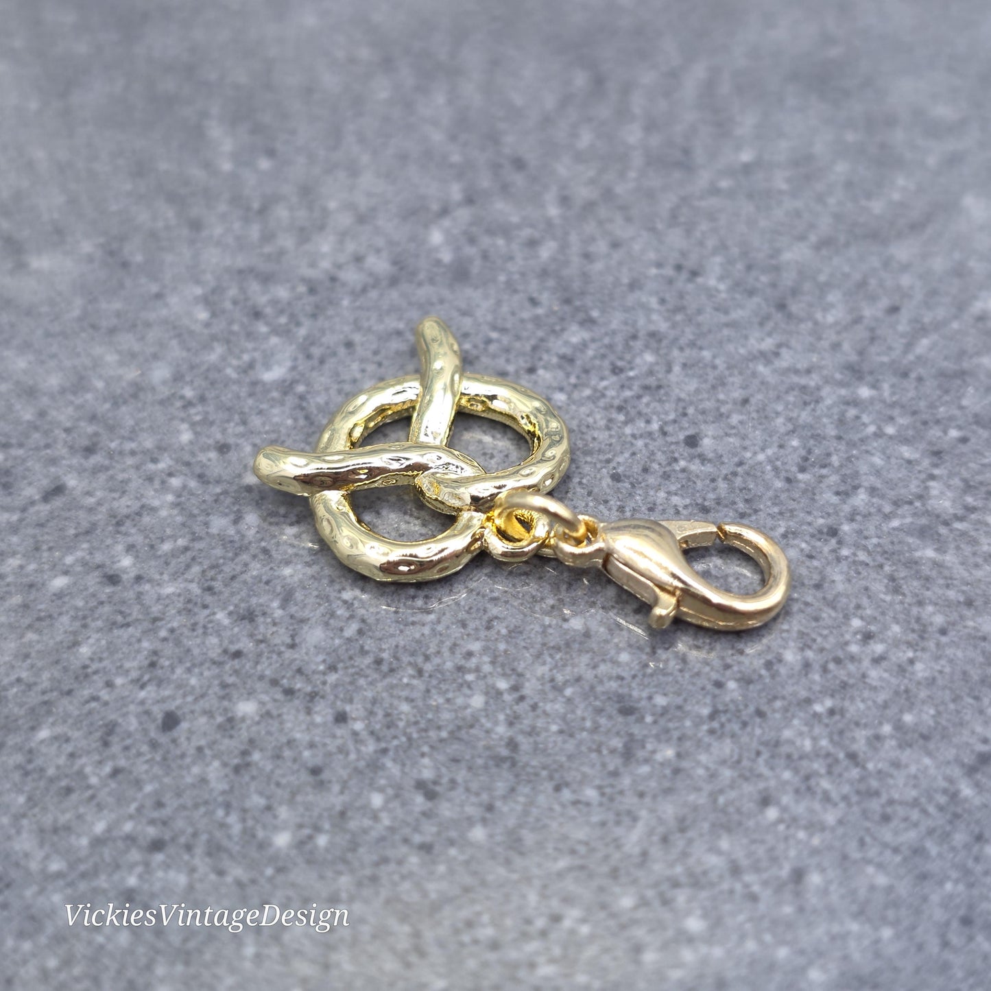 Pretzel Clip on Charm with Gold Lobster Clasp, Brass, Nickel Free, Stitch Marker, Zipper, Planner Charm