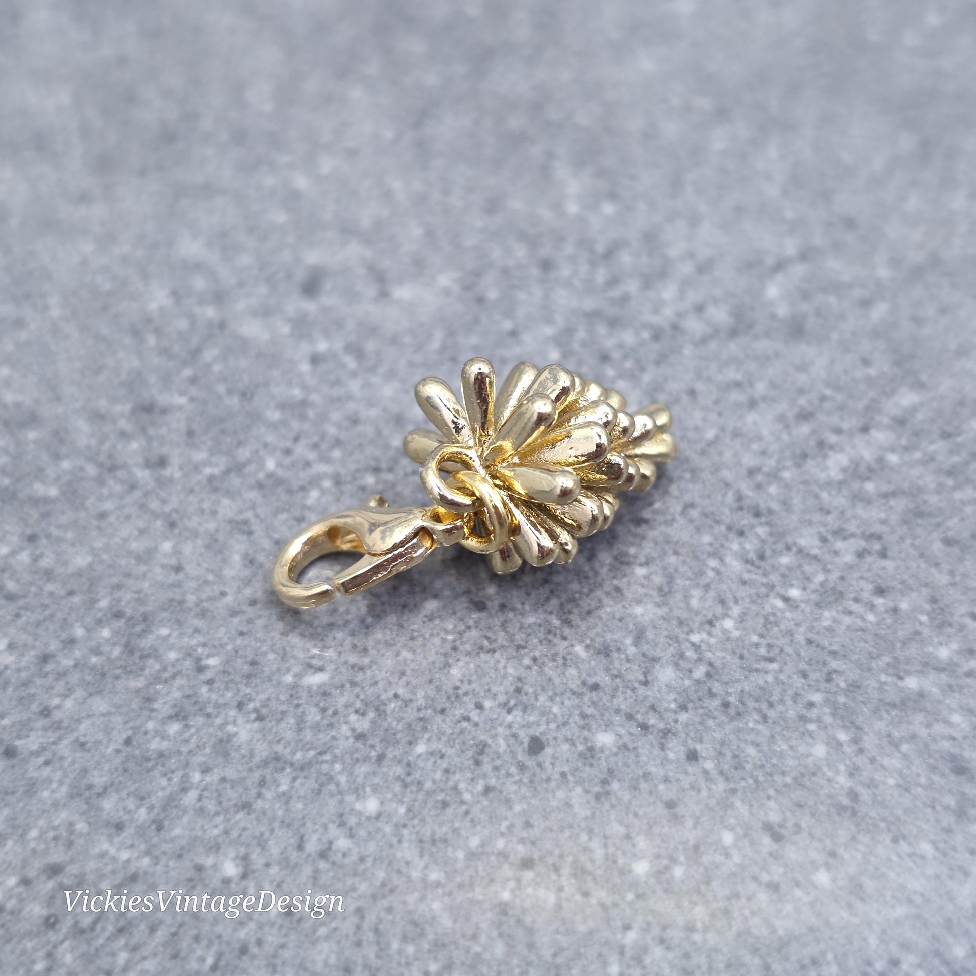 Gold Pinecone Clip on Charm with Gold Lobster Clasp, Brass, Nickel Free, Stitch marker, Zipper, Planner Charm