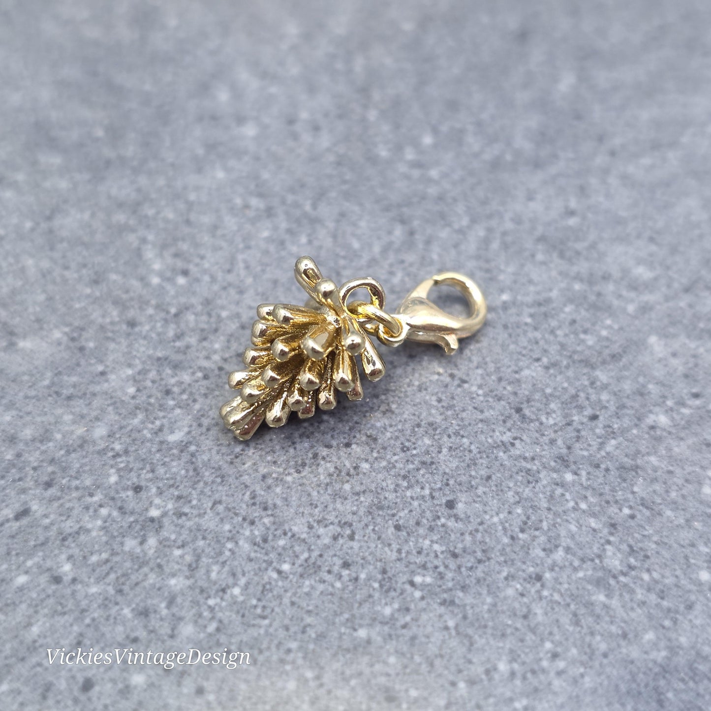 Gold Pinecone Clip on Charm with Gold Lobster Clasp, Brass, Nickel Free, Stitch marker, Zipper, Planner Charm