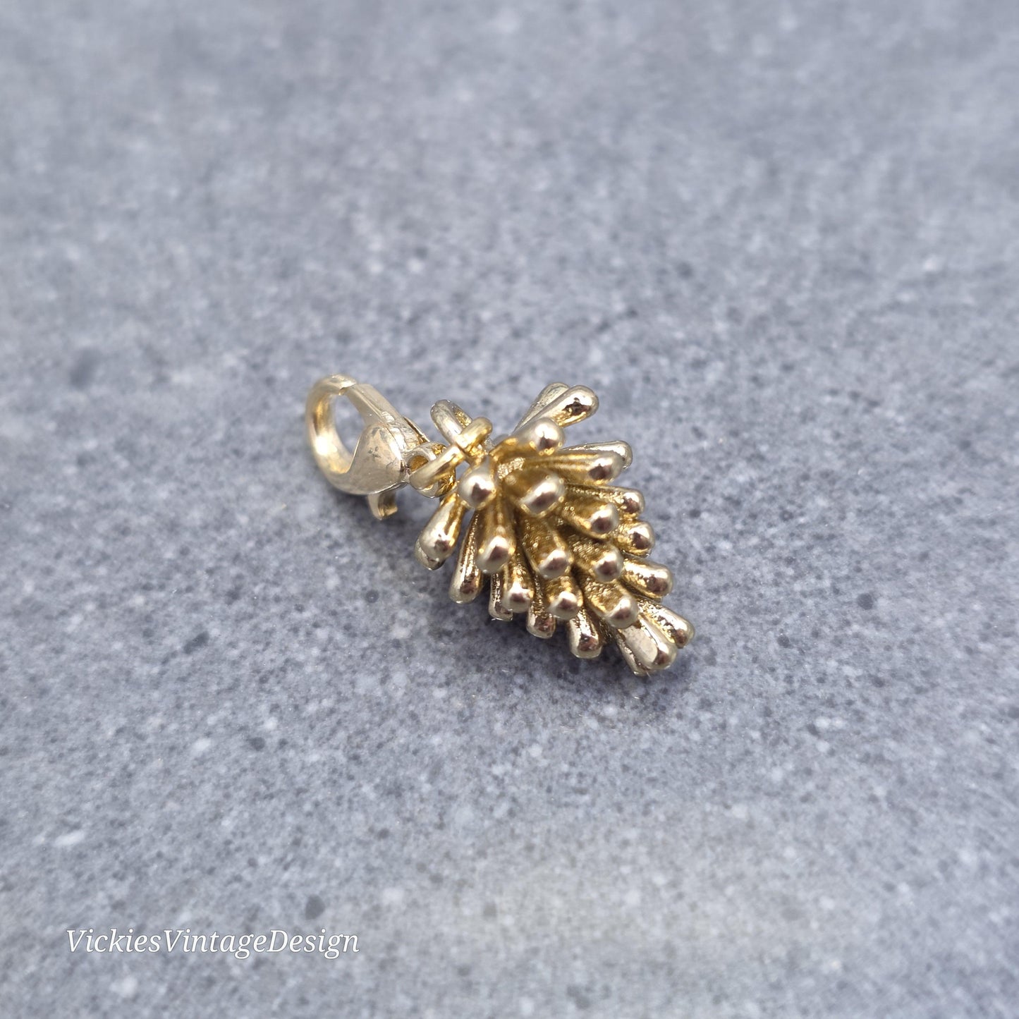 Gold Pinecone Clip on Charm with Gold Lobster Clasp, Brass, Nickel Free, Stitch marker, Zipper, Planner Charm
