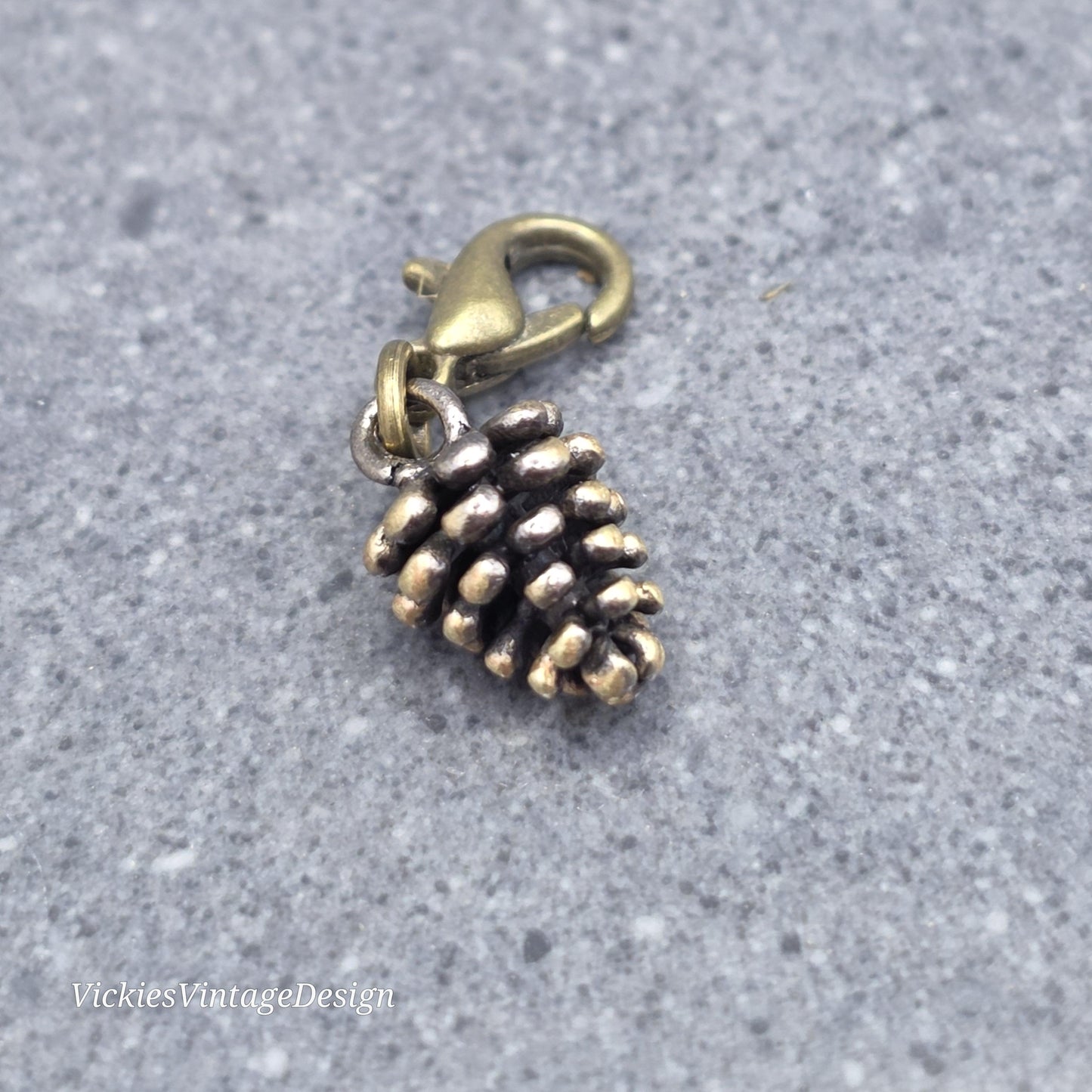 Antique Bronze Pinecone Clip on Charm with Gold Lobster Clasp, Brass, Nickel Free, Stitch marker, Zipper, Planner Charm