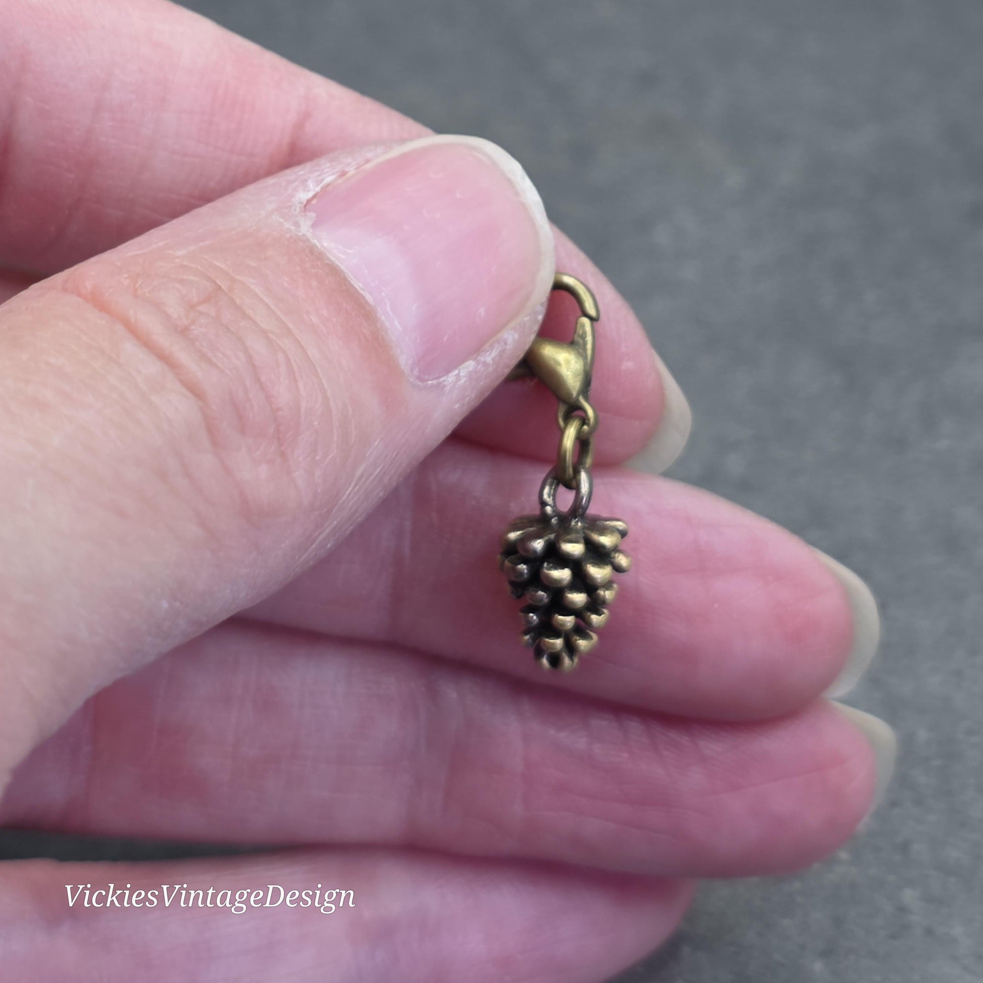 Antique Bronze Pinecone Clip on Charm with Gold Lobster Clasp, Brass, Nickel Free, Stitch marker, Zipper, Planner Charm