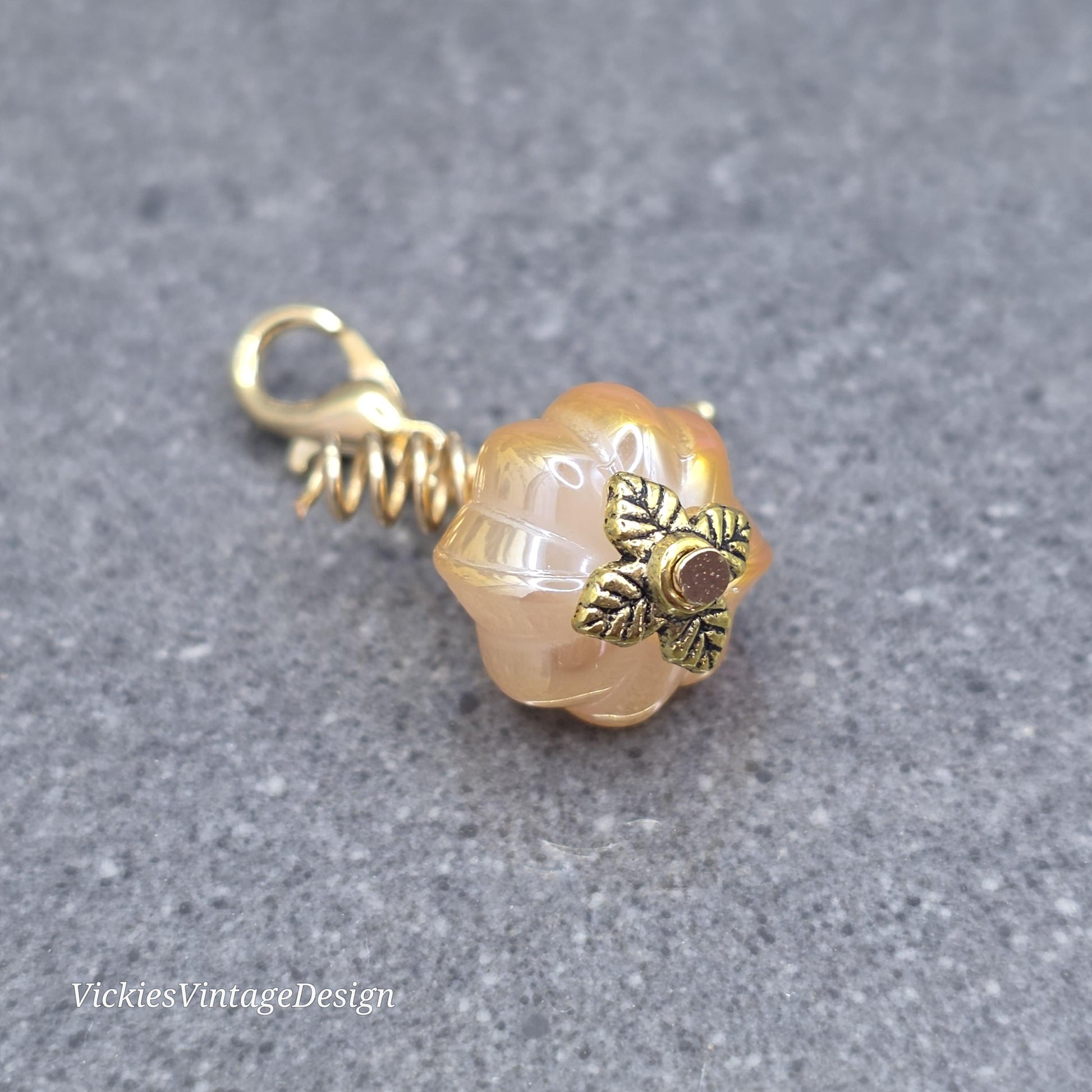 Glass Pumpkin Clip On Charm, Stitch Marker, Zipper Pull, Halloween Autumn Gift