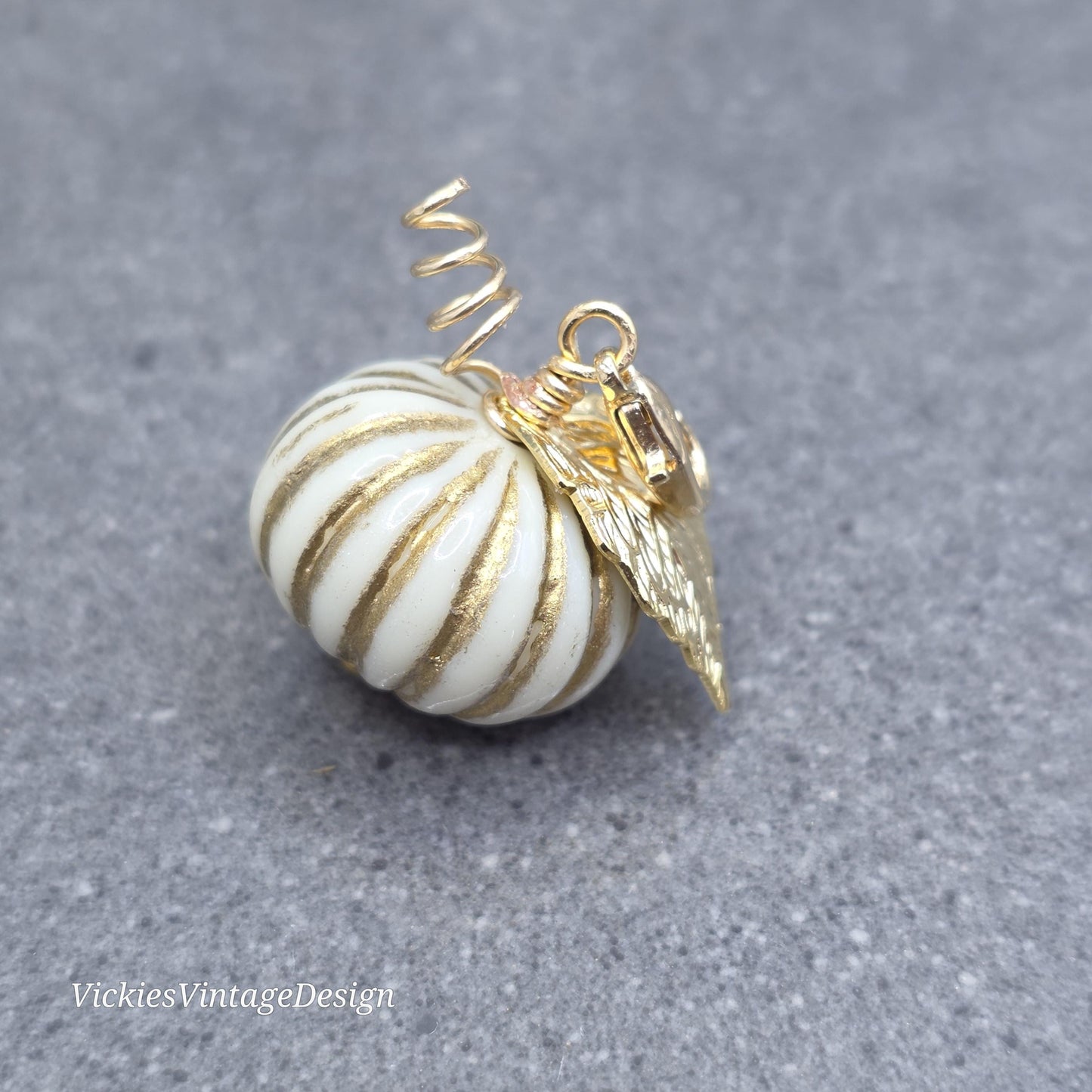 Glass Pumpkin Clip On Charm, Bracelet, Necklace, Stitch Marker, Zipper Pull, Halloween Autumn Gift