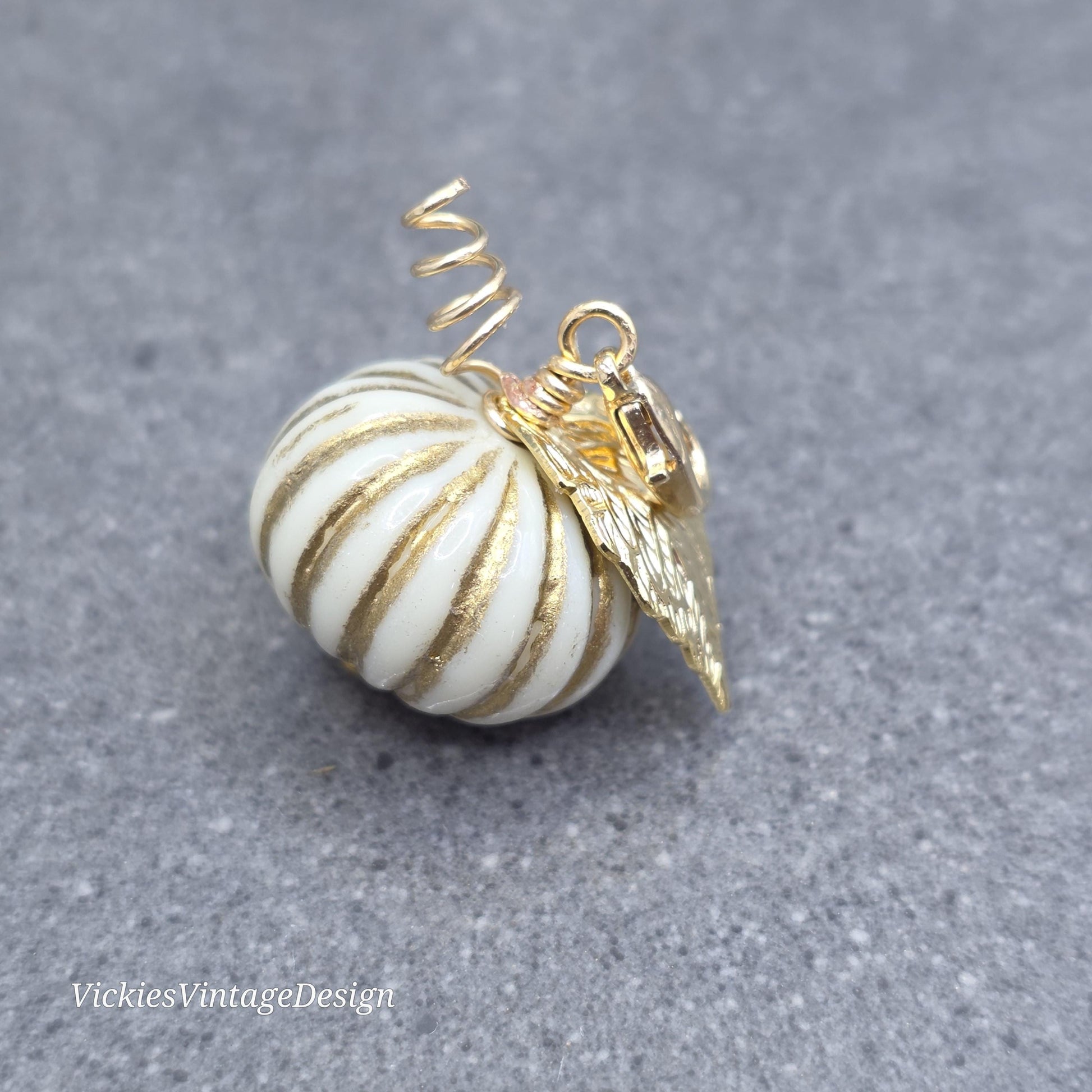 Glass Pumpkin Clip On Charm, Bracelet, Necklace, Stitch Marker, Zipper Pull, Halloween Autumn Gift
