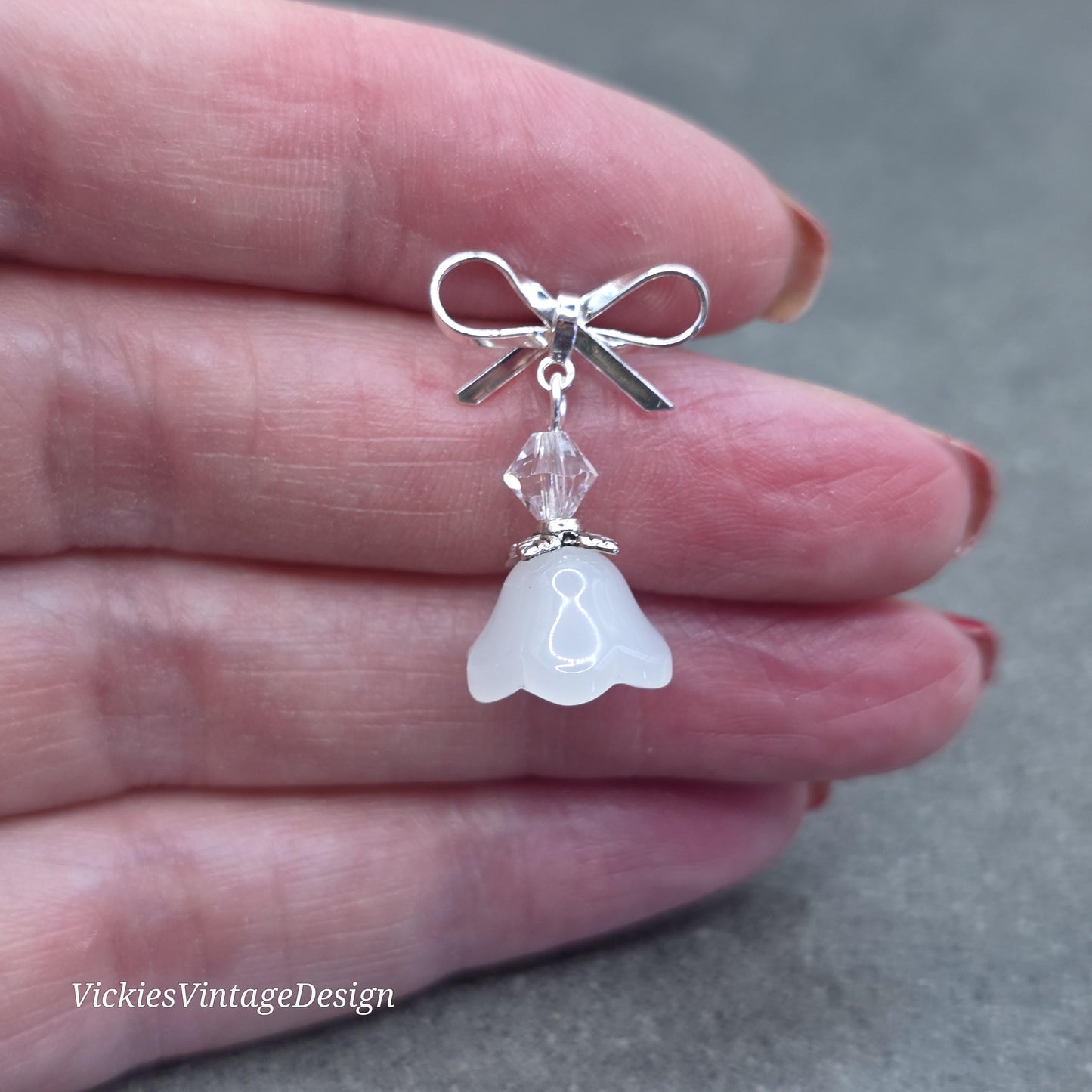Flower Earrings, White Bow Studs, Glass Flower, PRIMERO Crystals®