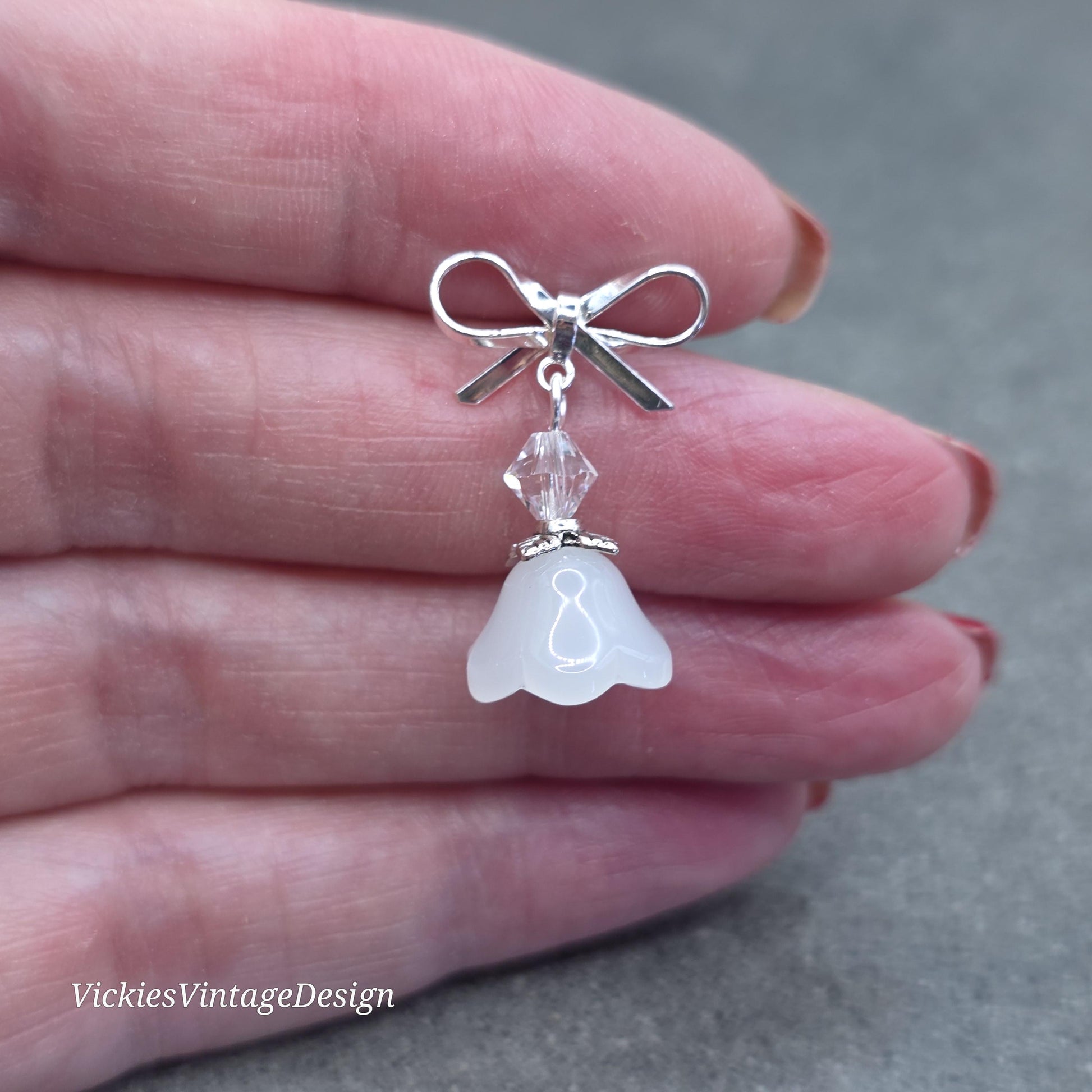 Flower Earrings, White Bow Studs, Glass Flower, PRIMERO Crystals®