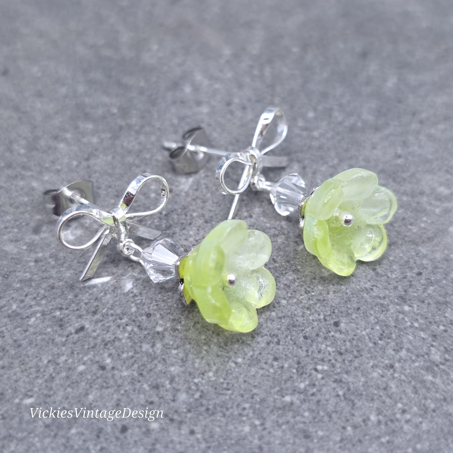Flower Earrings, Green Bow Studs, glass Flower, PRIMERO Crystals®