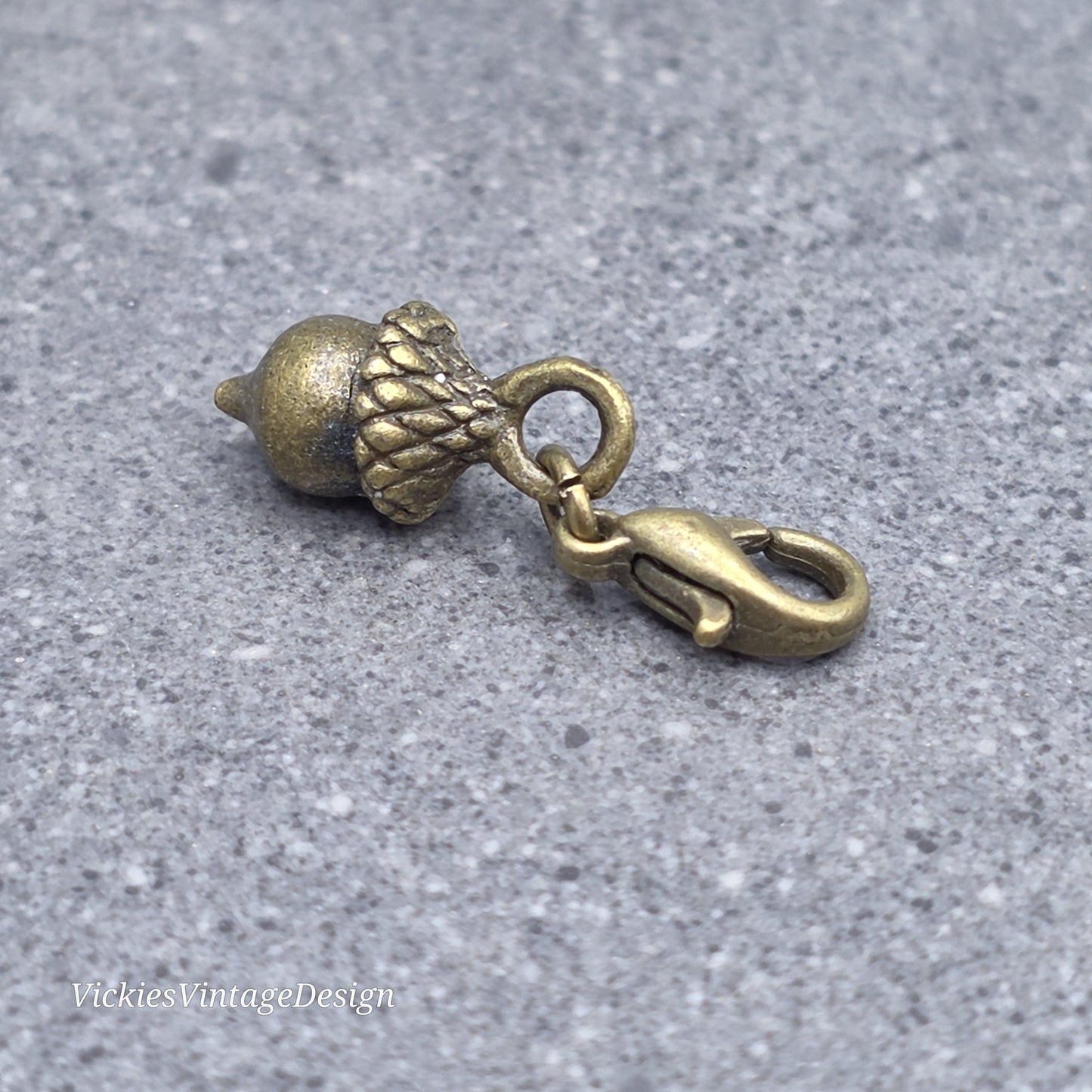 Acorn Clip On Charm, Fall/Autumn, Necklace, Bracelet, Nickel Free, Stitchmarker, Zipper, Planner Charm