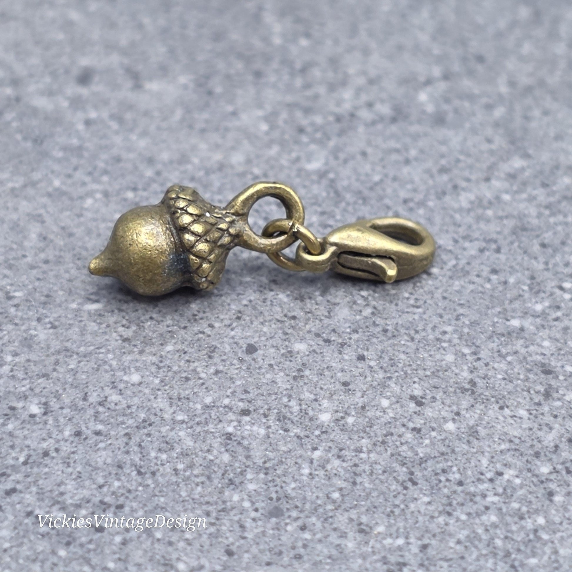 Acorn Clip On Charm, Fall/Autumn, Necklace, Bracelet, Nickel Free, Stitchmarker, Zipper, Planner Charm