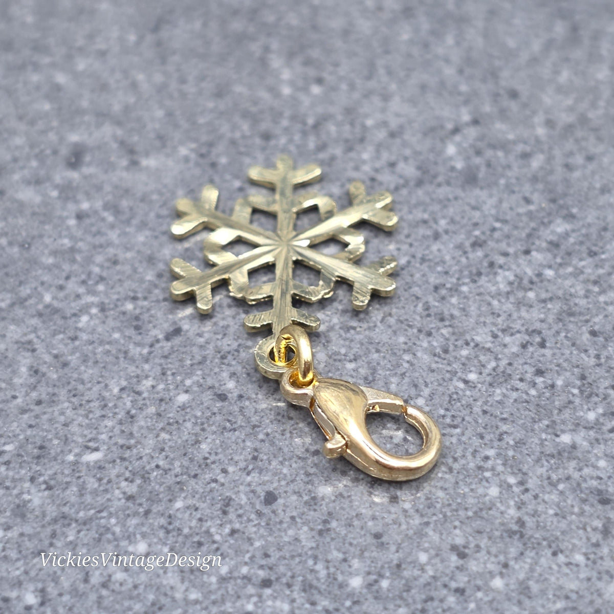 Snowflake Clip on Charm with Gold Lobster Clasp, Brass, Nickel Free, Stitch Marker, Zipper, Planner Charm