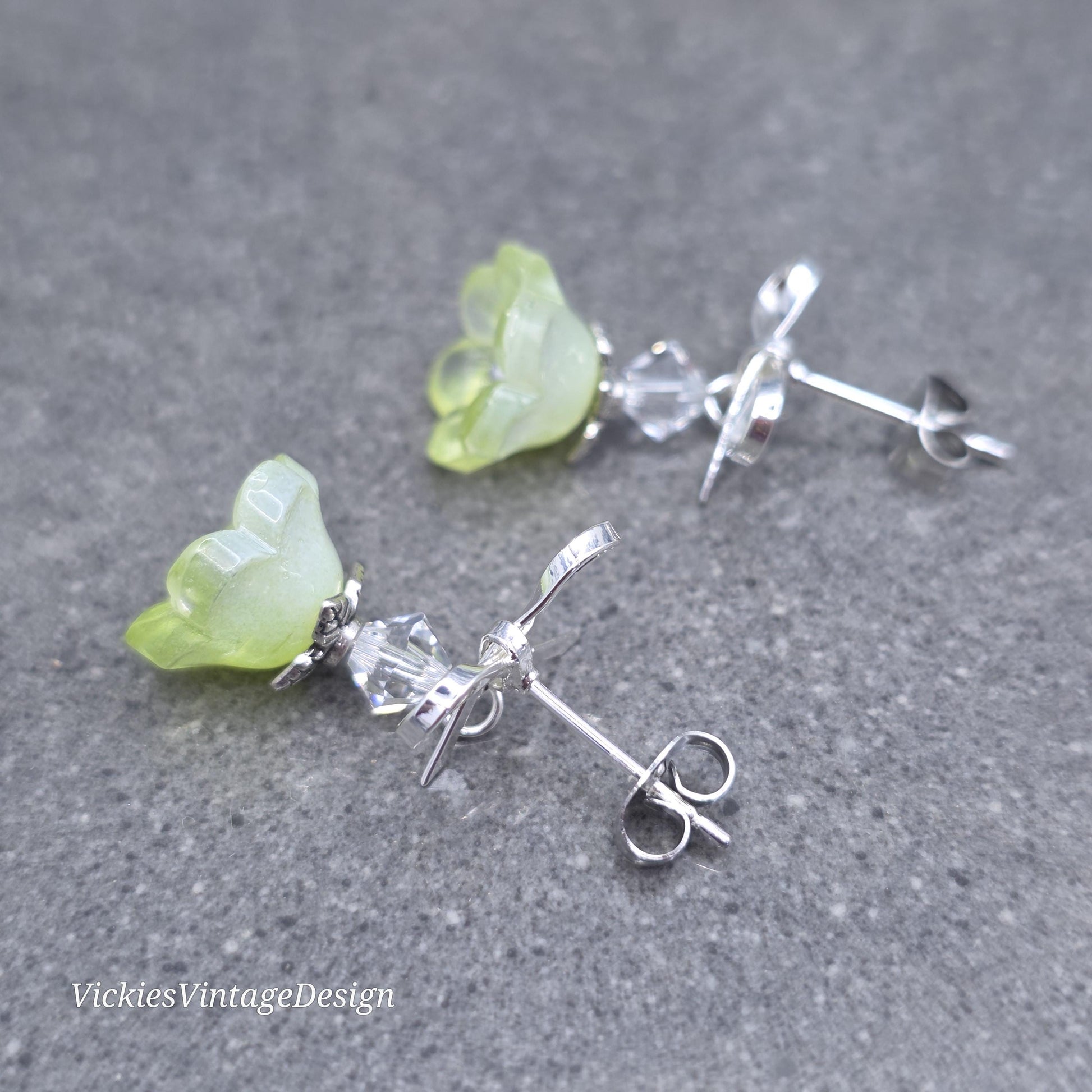 Flower Earrings, Green Bow Studs, glass Flower, PRIMERO Crystals®