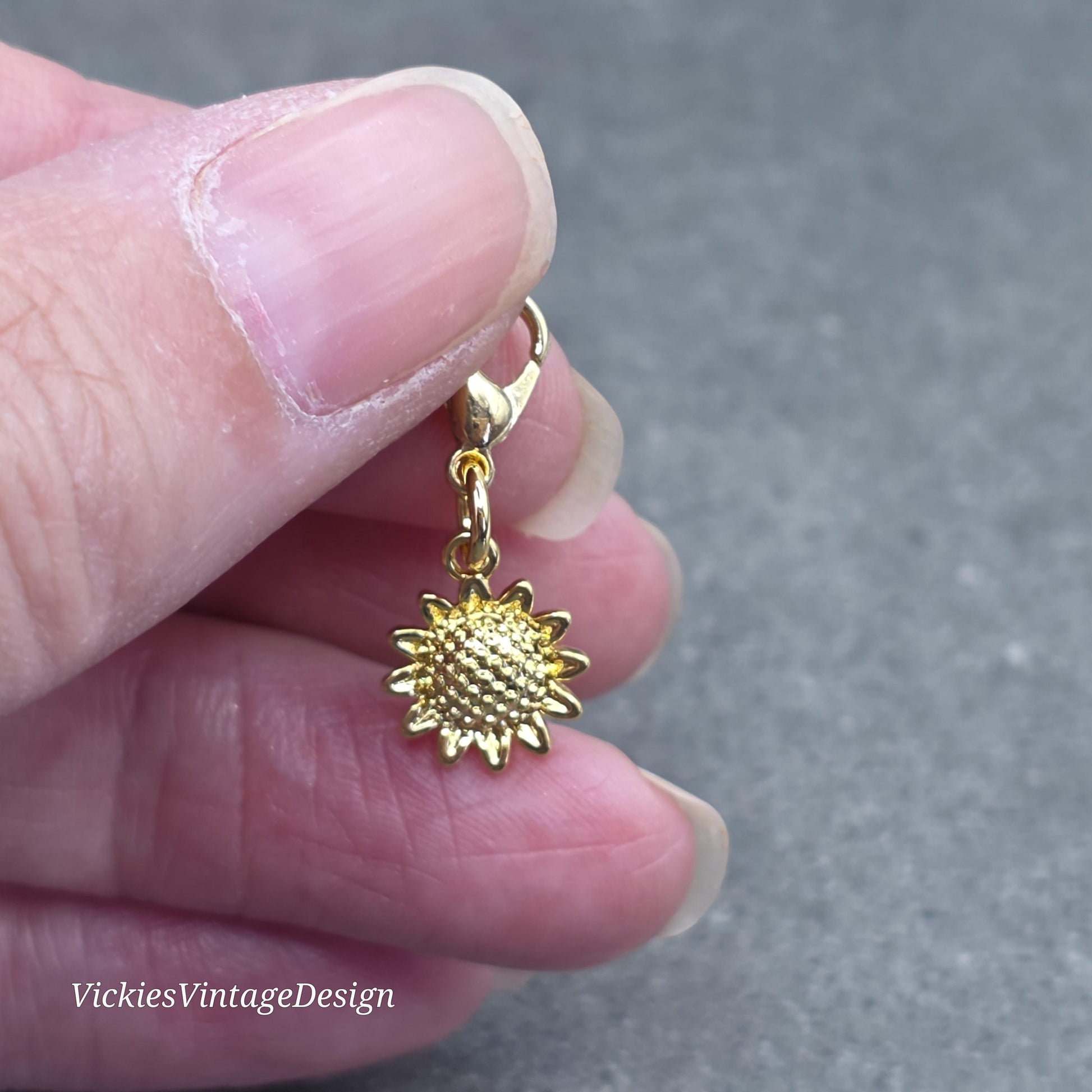Gold Sunflower Clip on Charm with Gold Lobster Clasp, Bracelet, Necklace, Brass, Brass, 18K Gold Plated