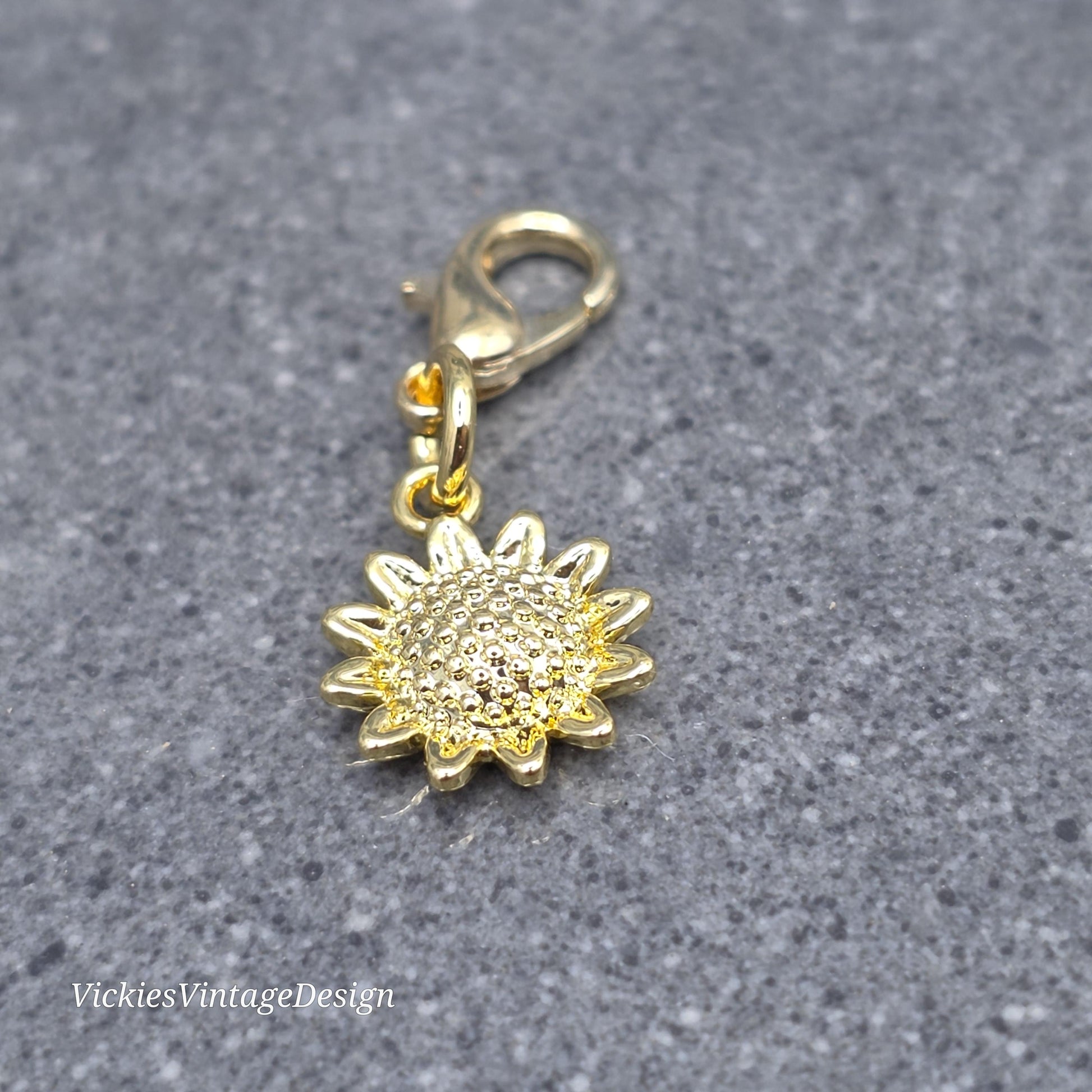 Gold Sunflower Clip on Charm with Gold Lobster Clasp, Bracelet, Necklace, Brass, Brass, 18K Gold Plated