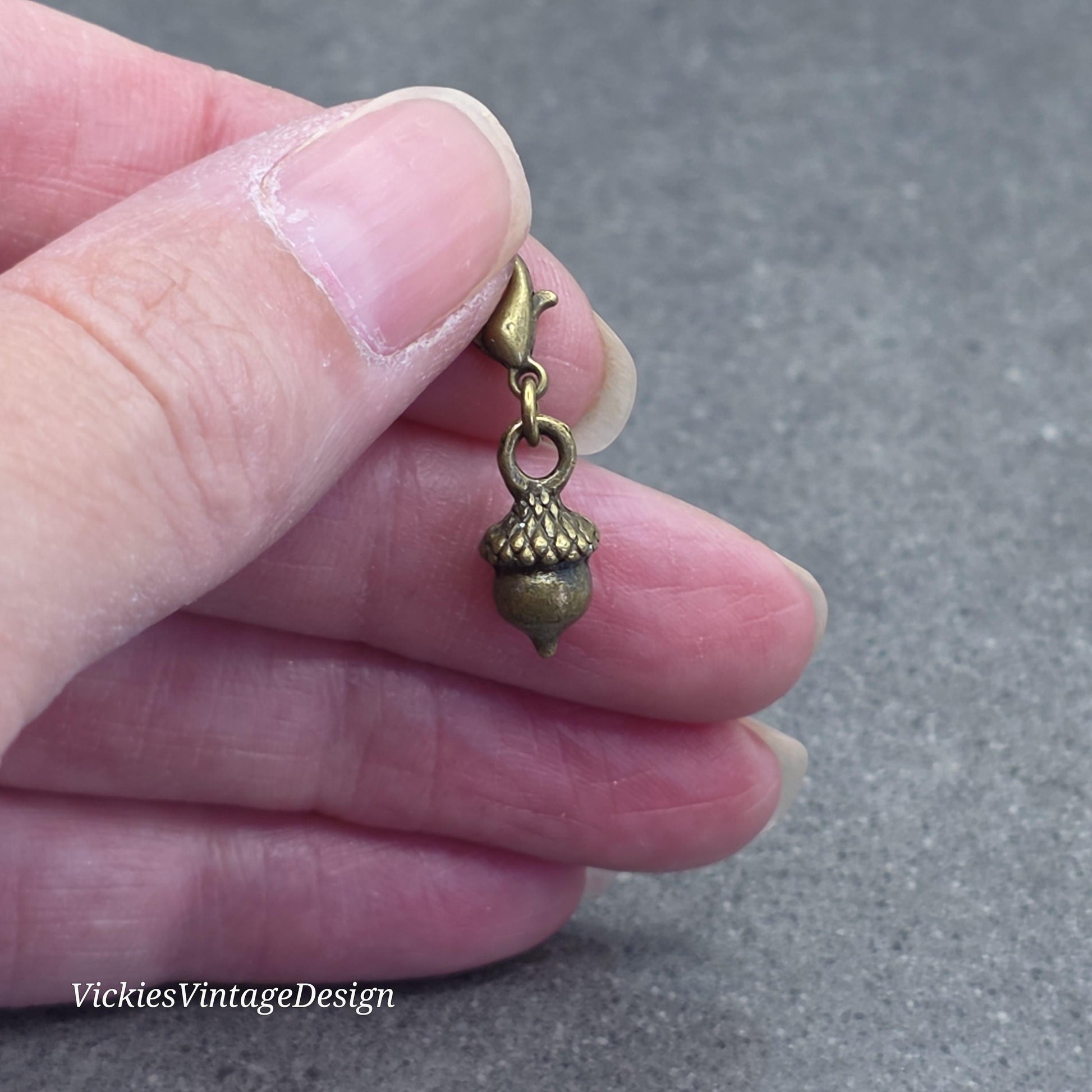 Acorn Clip On Charm, Fall/Autumn, Necklace, Bracelet, Nickel Free, Stitchmarker, Zipper, Planner Charm