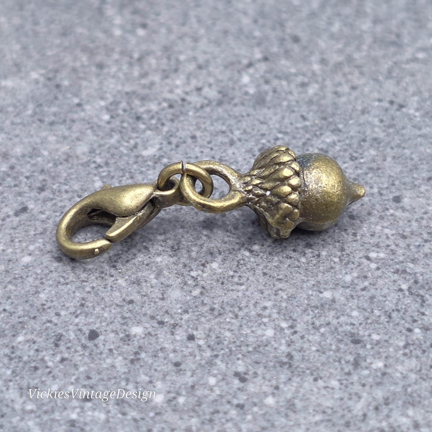 Acorn Clip On Charm, Fall/Autumn, Necklace, Bracelet, Nickel Free, Stitchmarker, Zipper, Planner Charm