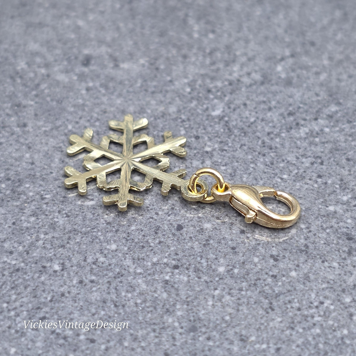 Snowflake Clip on Charm with Gold Lobster Clasp, Brass, Nickel Free, Stitch Marker, Zipper, Planner Charm