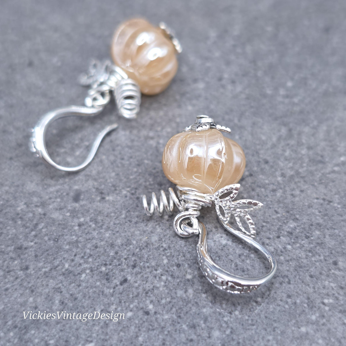 Glass Pumpkin Clip On Charm, Bracelet, Necklace, Stitch Marker, Zipper Pull, Halloween Autumn Gift