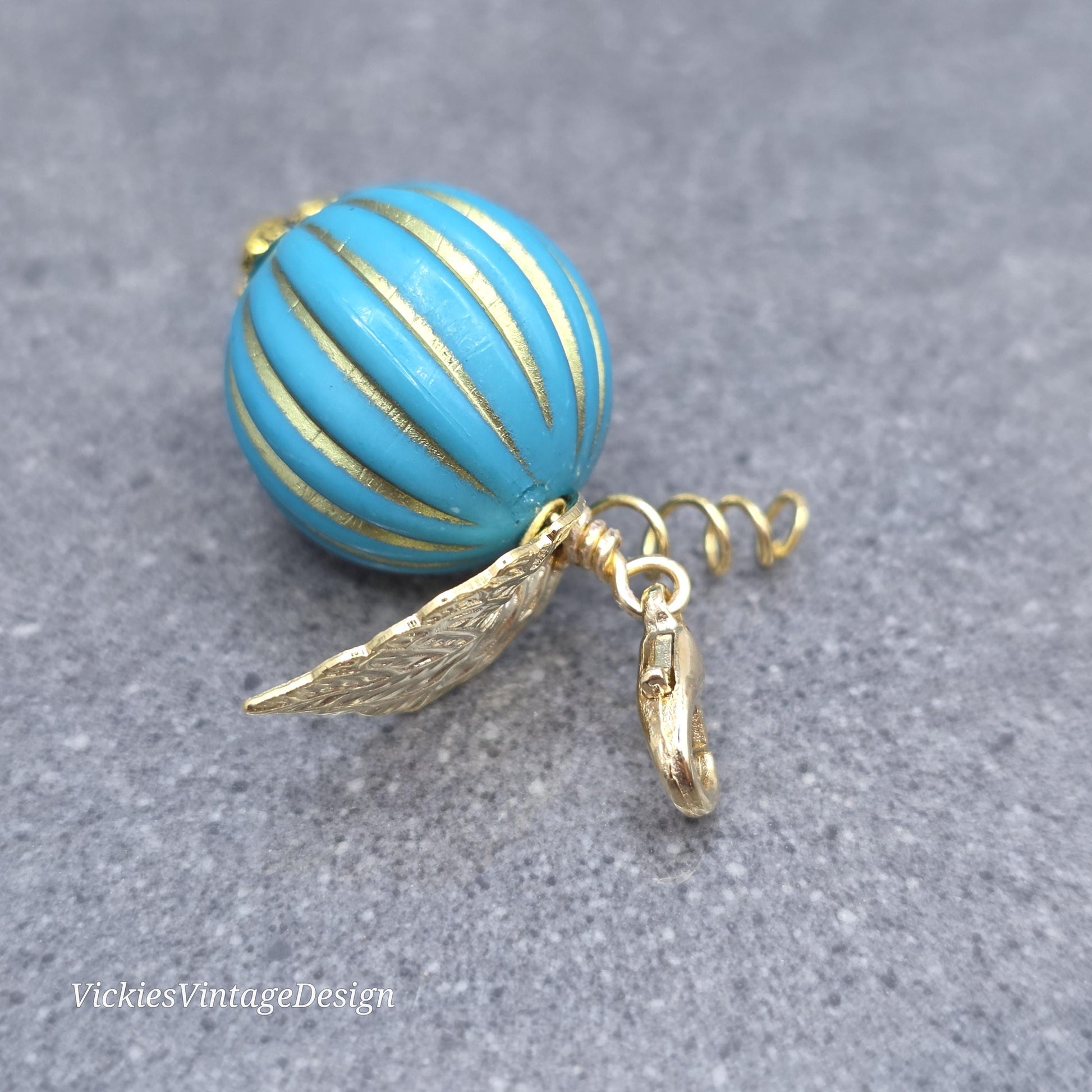 Pumpkin Clip On Charm, Bracelet, Necklace, Stitch Marker, Zipper Pull, Halloween Autumn Gift