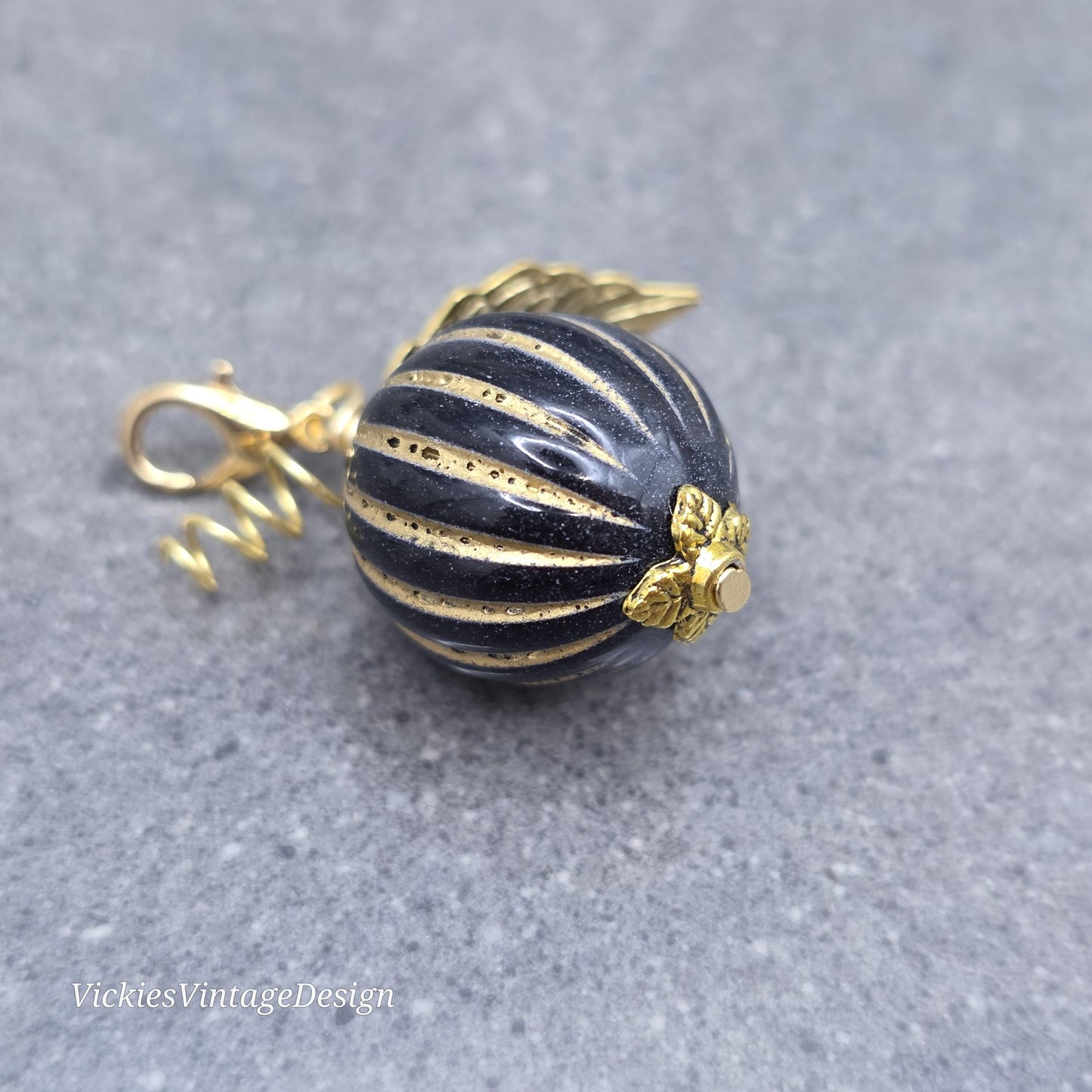 Pumpkin Clip On Charm, Bracelet, Necklace, Stitch Marker, Zipper Pull, Halloween Autumn Gift