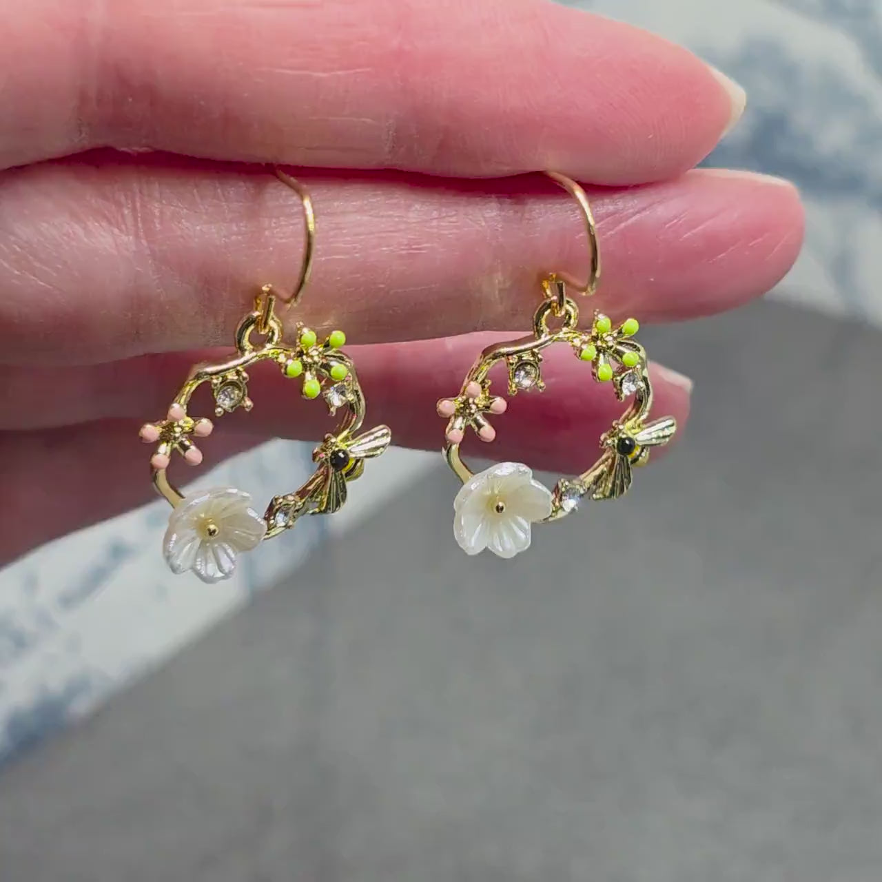 Bee Earrings, Hypoallergenic Ear Wires, Bumble Bee Earrings, Gold Tone Earrings, Bee Lovers Earrings, Flower Earrings