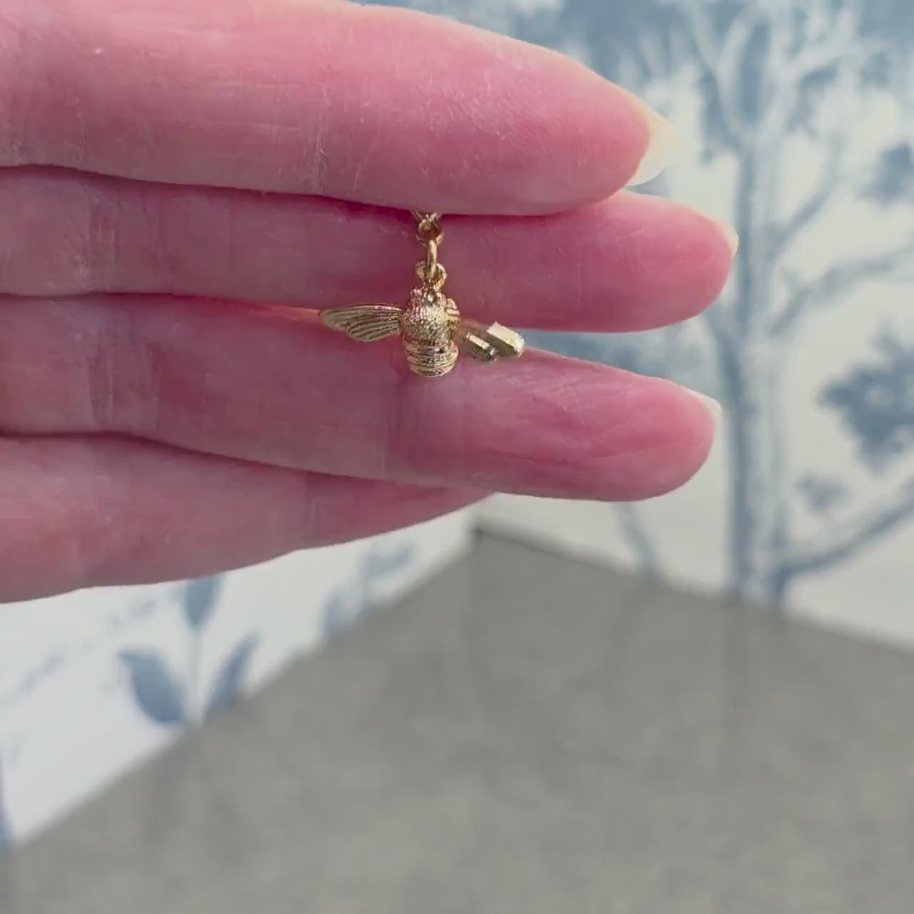 Bee Clip on Charm with Gold Lobster Clasp, Brass, Nickel Free, Stitchmarker, Zipper, Planner Charm