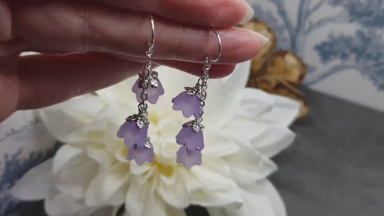 Flower Earrings, Hypoallergenic Ear Wires, Light Purple Earrings, Boho Jewelry, Simple Vintage Earrings