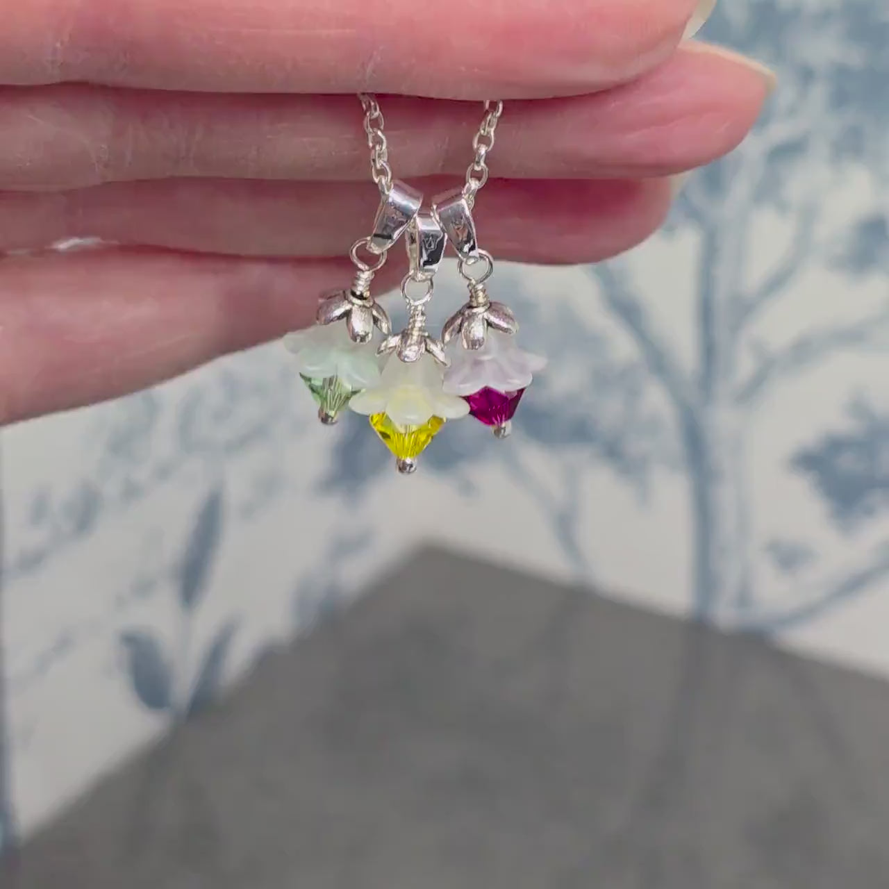 Family Birthstone Flower Necklace with a Choice of Chains, Personalised Jewelry, Special Occasion, Multi Birth Month, PRIMERO Crystals®