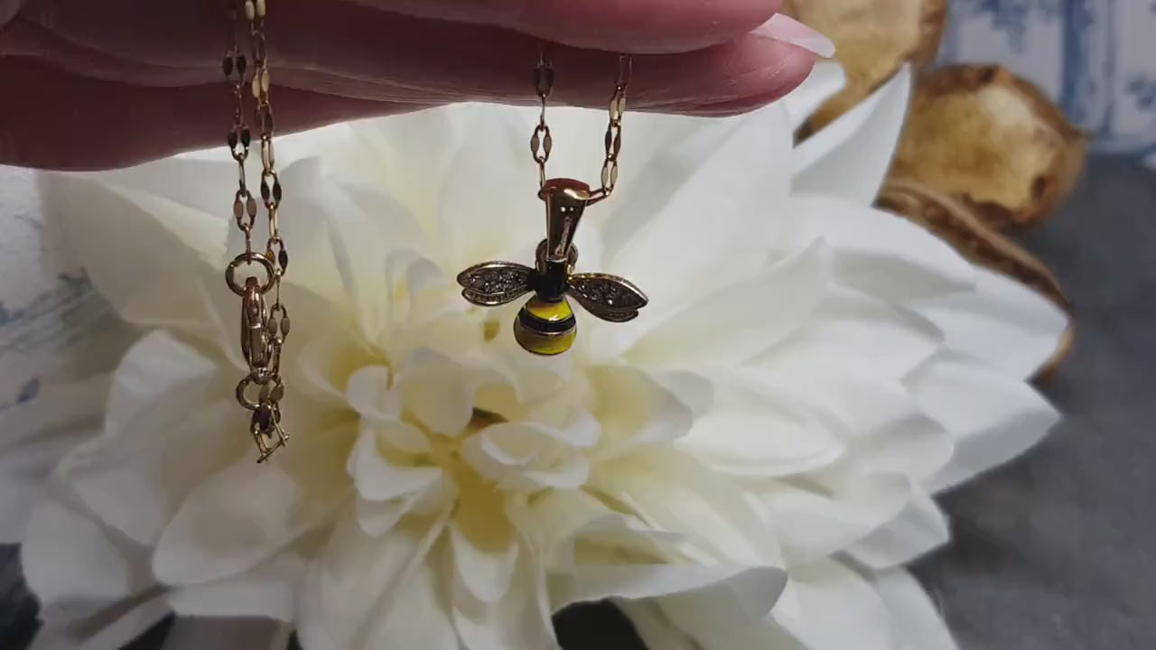 Crystal Rhinestone Bee Necklace, Bumble Bee Necklace, Minimalistic Choker, Crystal Rhinestone, Retro Choker, Insect Gifts