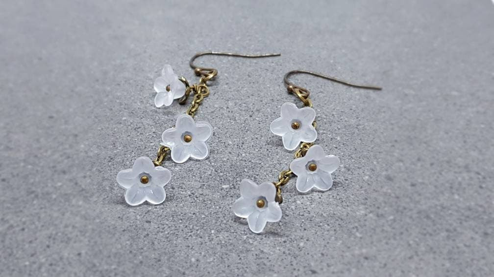 Flower Earrings, Hypoallergenic Ear Wires, White Earrings, Boho Jewelry, Simple Vintage Earrings