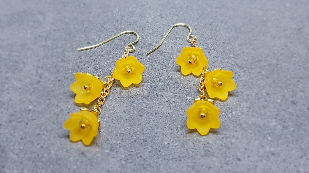 Flower Earrings, Hypoallergenic Ear Wires, Orange Earrings, Boho Jewelry, Simple Vintage Earrings