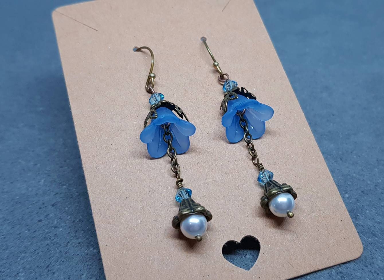 THE PRIMERO Crystals® Blue Flower Earrings