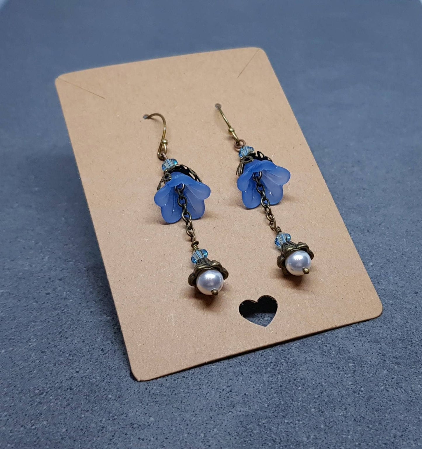 THE PRIMERO Crystals® Blue Flower Earrings