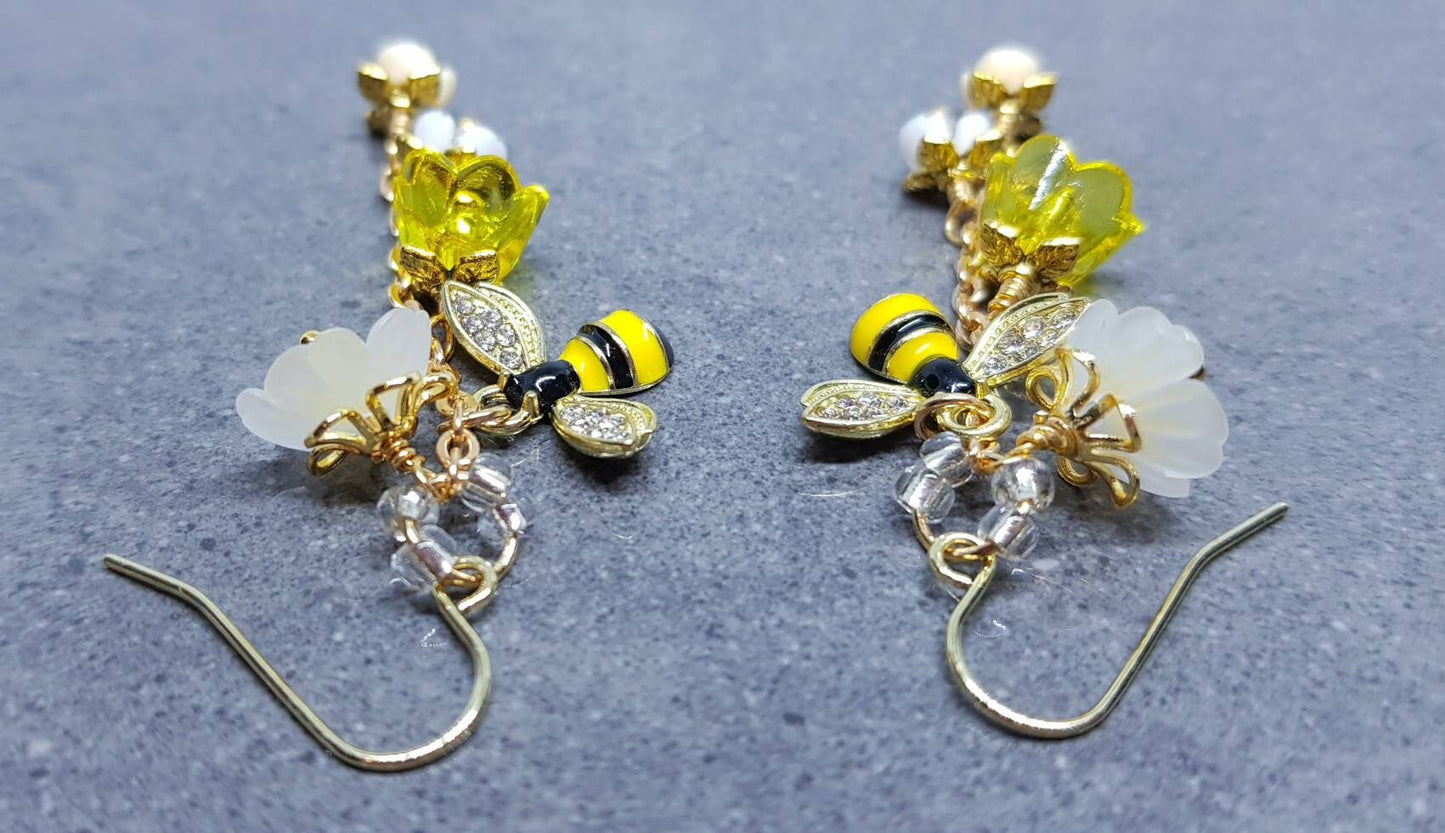 PRIMERO Crystals® Bee Earrings