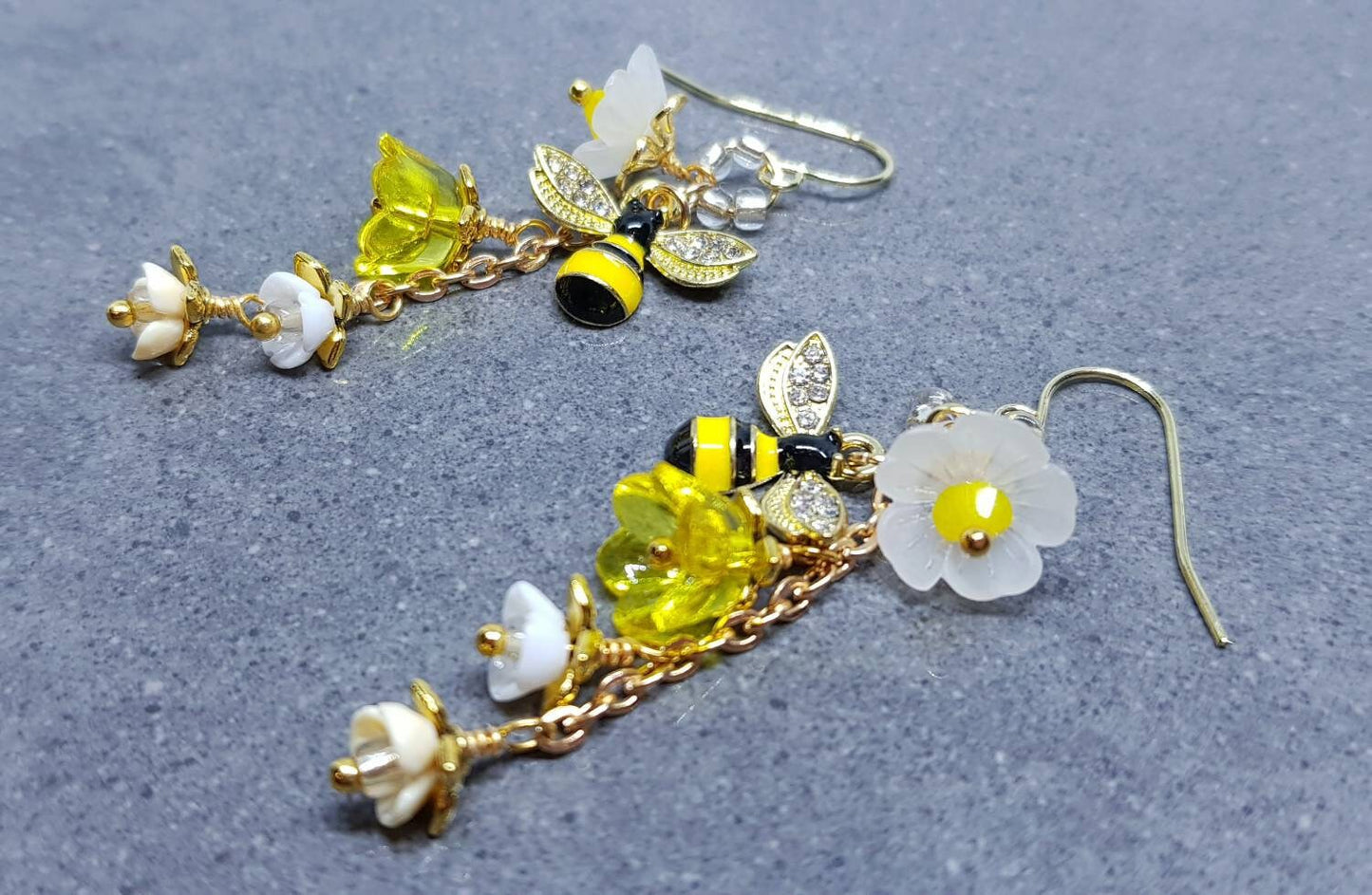 PRIMERO Crystals® Bee Earrings